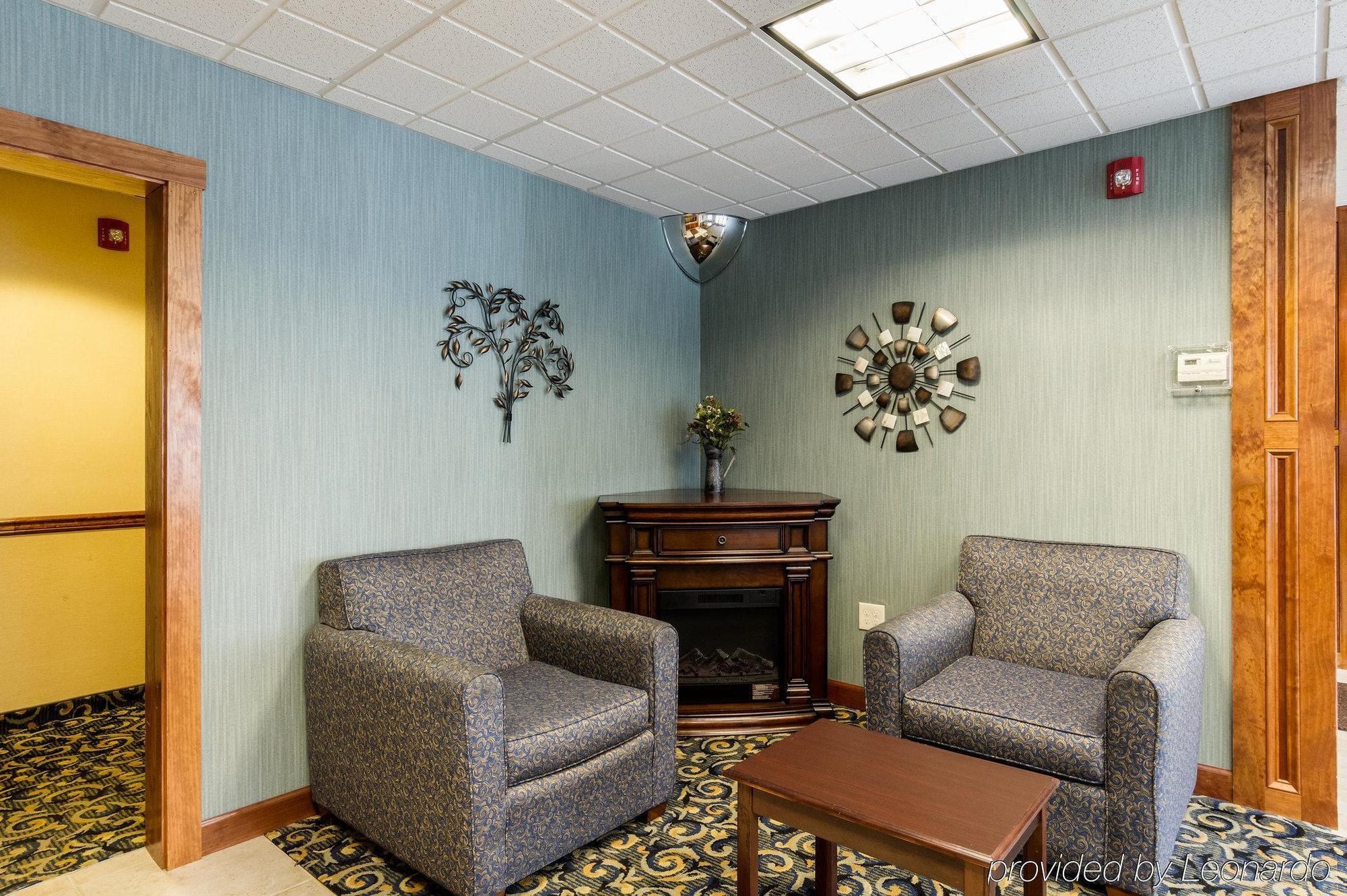 Towneplace Suites By Marriott Hadley Amherst Luaran gambar